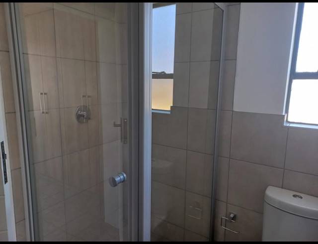 1 BEDROOM PROPERTY TO RENT IN MIDRIDGE PARK